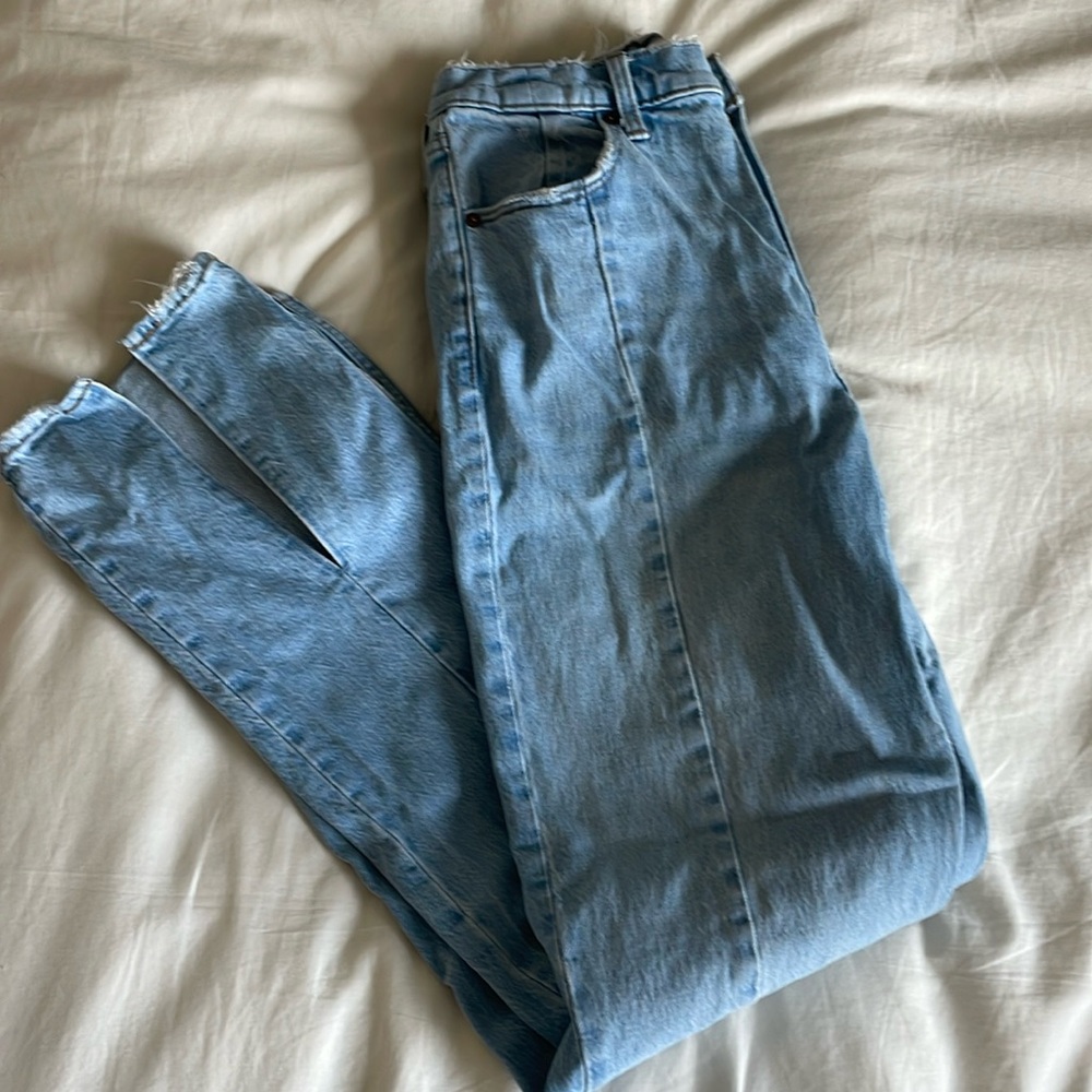 Abercrombie women’s high rise 90s straight jean